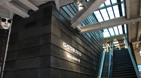G-Star Raw – Retail service