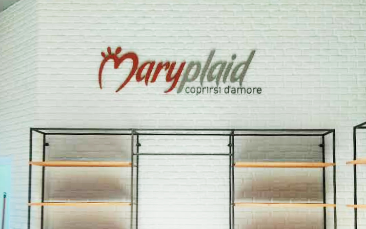 MaryPlaid Bassano